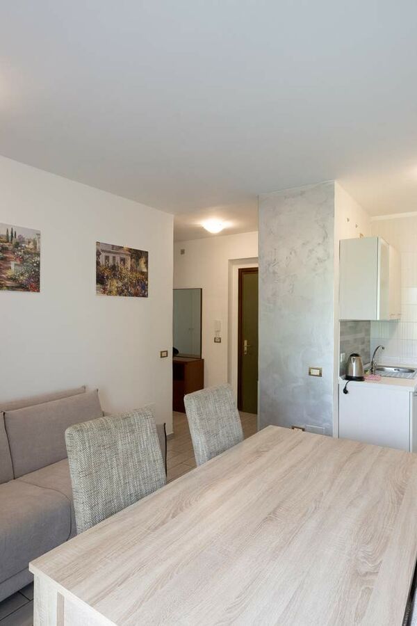 Appartamento Superior 2 camere da letto, 2 balconi, vista lago laterale 